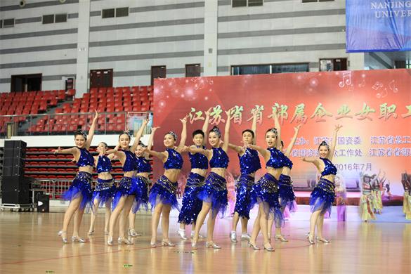 匯鴻集團(tuán)舞蹈隊榮獲省部屬企業(yè)女職工廣場舞比賽一等獎