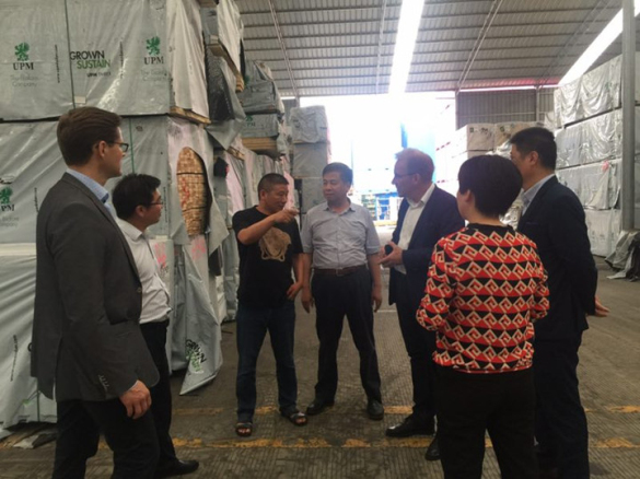 蔣金華副總裁考察調(diào)研國內(nèi)進口木材市場